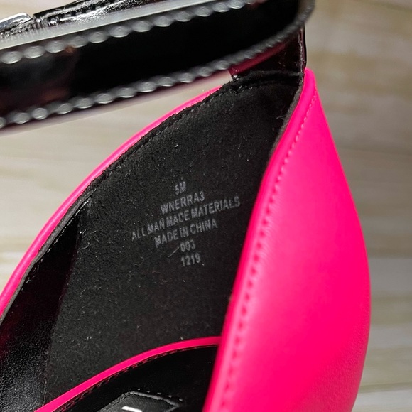 NIB Nine West Women Erra3 Hot Pink & Black Ankle Strap Pump Size 5M - Picture 5 of 7
